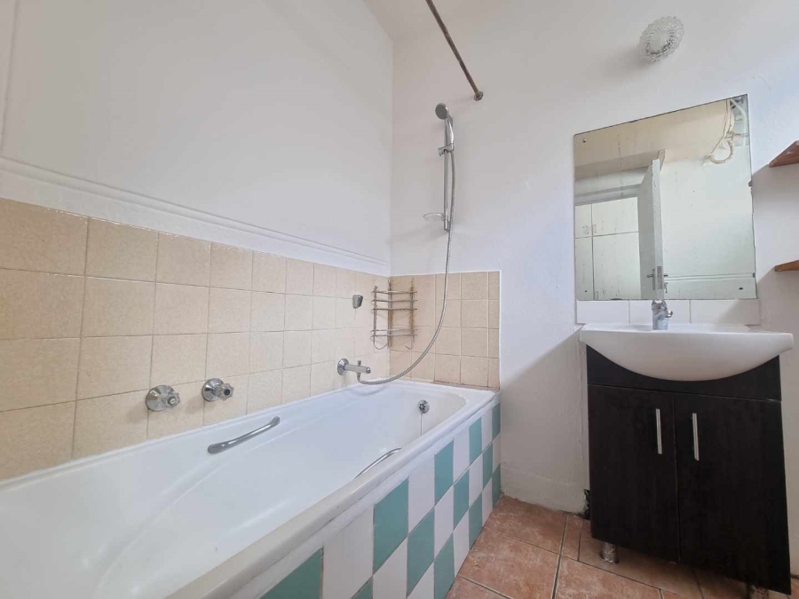 To Let 0 Bedroom Property for Rent in Sea Point Western Cape